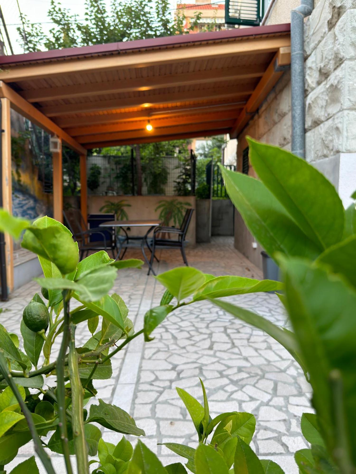 Valentinas Garden Split Exterior foto